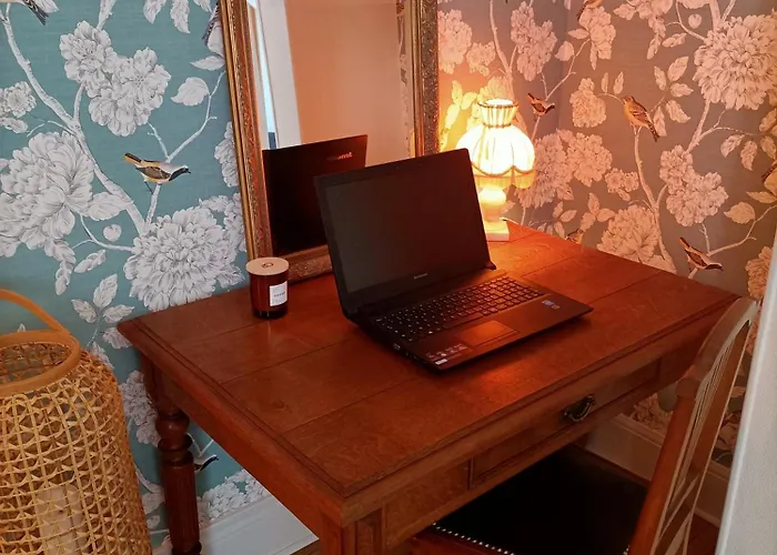 Le Fifties Apartment *